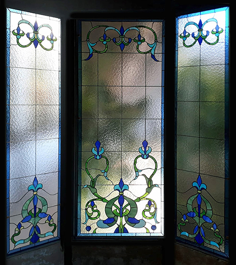 ventanas con vitrales clásicos